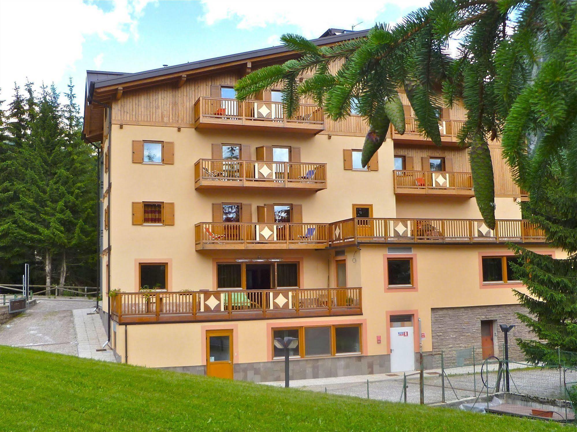 Relais San Giusto Ξενοδοχείο Campitello di Fassa Εξωτερικό φωτογραφία