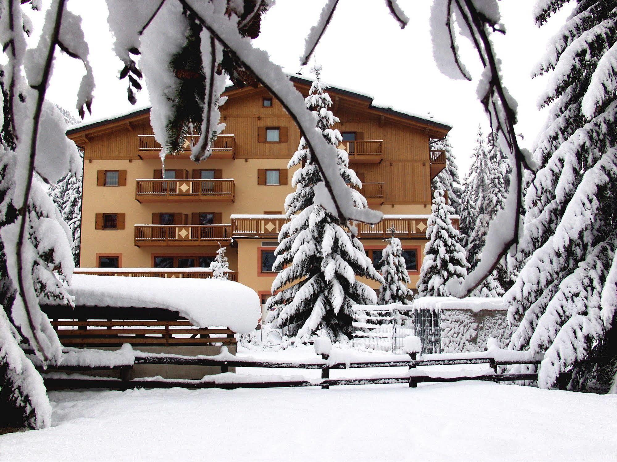 Relais San Giusto Ξενοδοχείο Campitello di Fassa Εξωτερικό φωτογραφία